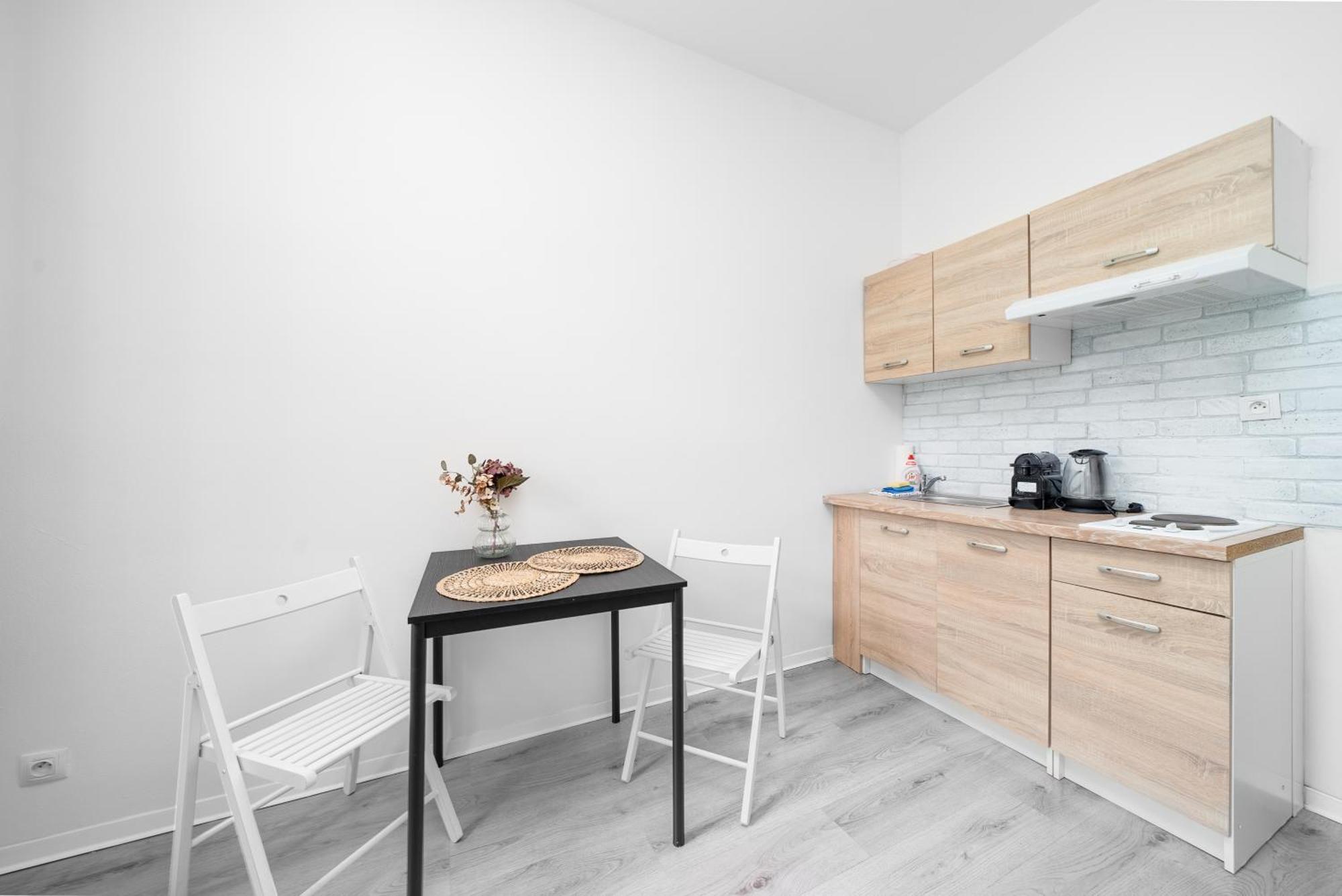 Cozy Near Apartment Prag